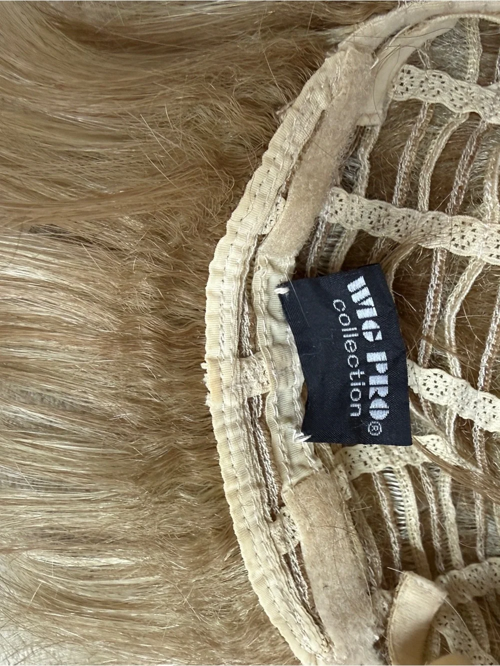 Lot of 2 wig wig pro and wig shop short shag blonde synthetic average